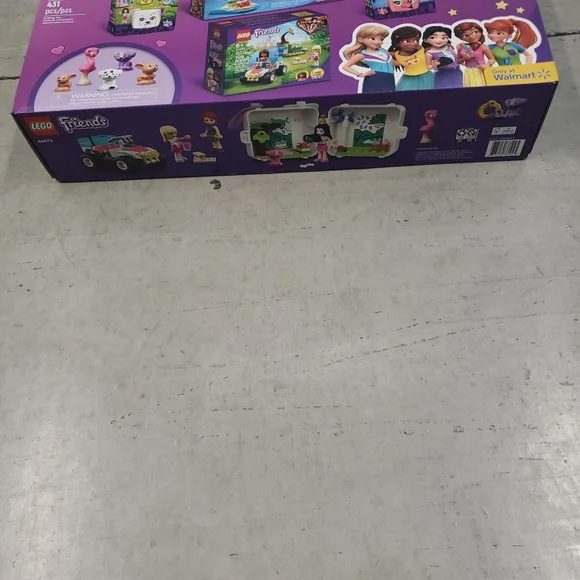 Lego - Picture 2 of 6